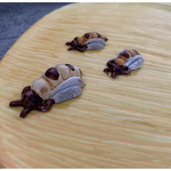 Vintage Italian Yellow Ceramic Flower Blossom Bees 3D Serving Tray - Picture 4 of 13